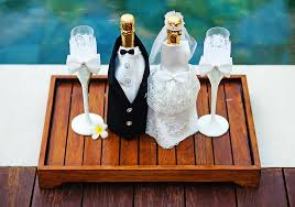 Online eröffnen per videolegitimation laufzeit frei wählbar flexible rückzahlung oder sondertilgung jetzt kredit für ihre wünsche sichern! Kredit Fur Die Hochzeit Das Sollten Sie Beachten Kreditexperte De Wissen
