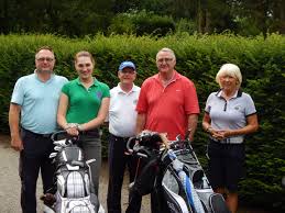 Am Loch 1 Mit Lisa Und Hans Meisterschaft Kreis Heinsberg Teilnehmer