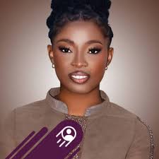 To give fondant a shiny look, what can be added?