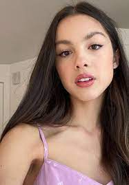 She is the daughter of jennifer and chris rodrigo. Olivia Rodrigo 12 10 2020 Celebmafia