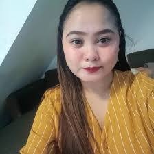 Carrie Salas's Instagram, Twitter & Facebook