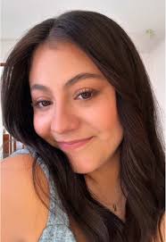 Melissa Dominique's Instagram, Twitter & Facebook