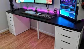 Is it possible to get a karbly kitchen counter top with the alex drawers and still be able to adjust the height? Custom Ikea Desk Setup How To Build Ikea Gaming Desk Thehomeroute Gaming Room Setup Office Desk Set Gamer Bedroom Room Upgrade Computer Room Video Uijasahellykset