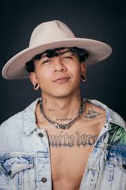 Big Soto & Lasso kick-off 2021 with the trilingual anthem, “Traductor”