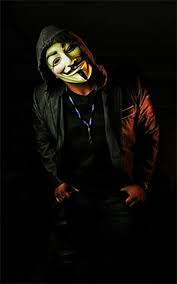 Anonymous is a decentralized international activist/hacktivist collective/movement that is widely known for its various cyber attacks against several governments. Anonymous Android Wallpaper Photo Profil V Pour Vendetta Tatouage Manchette