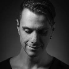 Stream Sascha Kloeber music