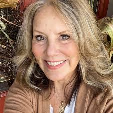 Sharon Fike's Instagram, Twitter & Facebook