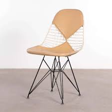Eames Dkr 2 Herman Miller Usa Dining Chairs Ochre White And Black In 2020 Chair Dining Room Chairs Dining Chairs