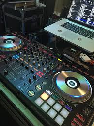 Pioneers Ddj Sz Dj Setup Digital Dj Dj Equipment