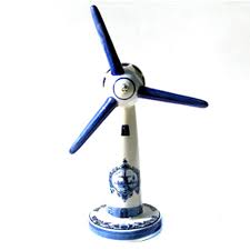 wind turbine delft blue 18 x 18 cm