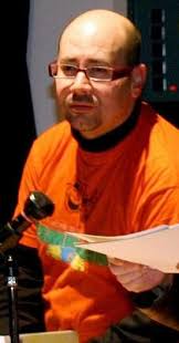 Las chicas son más extrovertidas y mayoría en los grupos adolescentes"