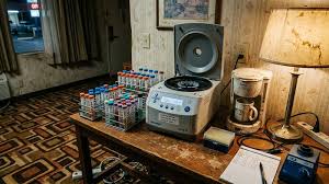 El motel fue el laboratorio: Descubrieron el origen de la vida en una habitación de 80 dólares