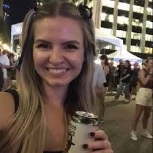 Grace Carson's Instagram, Twitter & Facebook