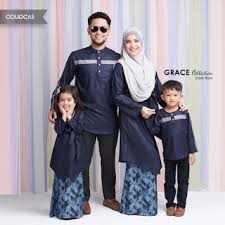 The raya holidays usually commenced during the homecoming event known as balik kampung or balik raya which occurred a few days before the festival. Baju Sedondon Raya 2019 Grace Famili