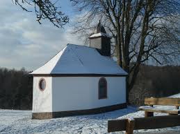 Von girokonto und finanzierung über geldanlage bis versicherungen: Datei Huttenberger Kapelle Rechts Jpg Wikipedia