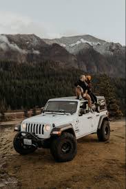 Pnw Engagement Photos Dream Cars Jeep Jeep Photos Dream Cars