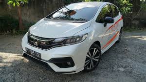 Nah disini saya membagikan backgrounds maupun gift terbaik yang saya miliki, jika anda menginginkannya anda bisa klik kanan pada gambar. Gambar Mobil Jazz Rs 2014 Galeri New Honda Jazz Rs Facelift 14 Foto Download Honda Jazz Rs 2014 Matic Km 16rb Download Mobil Honda Fit Modifikasi Mobil