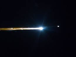 A rakéta néhány darabja túl fogja élni a visszatérést, aminek hatása egyenértékű azzal, „mintha egy kisrepülőgép zuhanna le, és 100 mérföldes körzetben szóródna szét. Egy Kinai Raketa Hullott Vissza A Legkorbe National Geographic