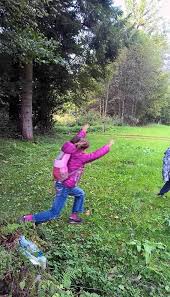 Spielen Im Wald Fur Naturkinder Und Alle Die Es Sein Wollen Waldspiele Spiele Im Wald Wald