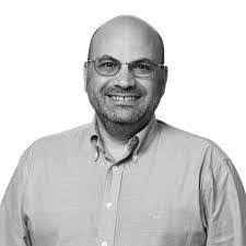 Mona Towns's Instagram, Twitter & Facebook