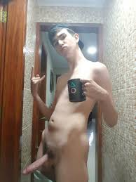 70 nudes de pênis grandes e gostosos de homens pelados - a perfeição em cada clique