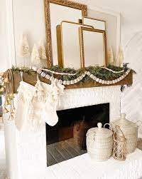 27 inspiring christmas fireplace mantel decorating ideas. 50 Christmas Mantel Decor Ideas To Upgrade Your Fireplace 2020