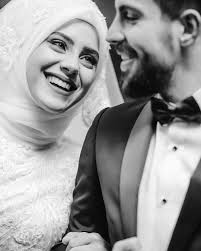 Askla Gulmek Cute Muslim Couples Muslim Couple Photography Wedding Couples