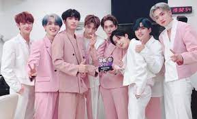 Jinho, hui, hongseok, shinwon, yeo one, yan an, yuto, kino and wooseok. Pentagon Gets Emotional In Their First Music Show Win Since Debut