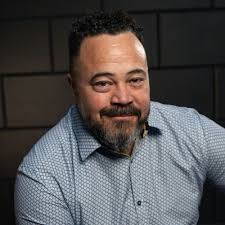 We're beyond proud to announce that Team Helgason (Sheila, Helgi, and  Whitney) not only bagged an award at our National Sales Meeting, but  they're also creating a dynasty!