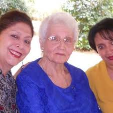 Stream Mayra Ulloa music