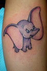 Dumbo Is Mooi Leuk Lief En Mijn Favoriet Disney Figuur Dumbo Tattoo Disney Tattoos Cartoon Tattoos