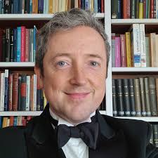 Discretising the Navier–Stokes–Onsager–Stefan–Maxwell equations of  multicomponent flow