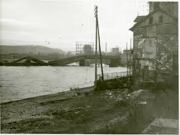 Appel à projet jardins partagés. Collapsed Bridge Over Moselle River In Thionville France In December 1944 The Digital Collections Of The National Wwii Museum Oral Histories