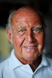 Arthur Tunstall's Double Bay house sells at auction for $3m