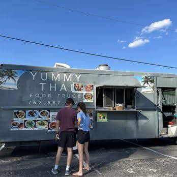 Yummy Thai Food Truck Chattanooga Tn — Restaurant food truck in Red Bank, Tennessee
