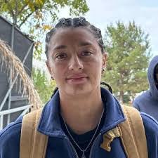 Amber Moffatt's Instagram, Twitter & Facebook