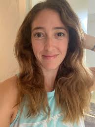 How many days a week do you wash your hair?