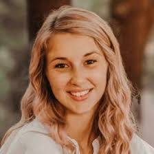 Madeline Hauck's Instagram, Twitter & Facebook