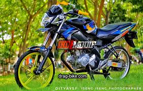 Info terupdate harga spare part yamaha vixion new dan old baik yang asli original atau kw 2016. Modifikasi Motor Vixion Sederhana Minimalis Hitam Motor Gambar Kijang