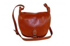 La couleur correspond parfaitement aux photos et les matières sont de très bonne qualité : Sacs Besaces Cuir Bandouliere Femme Le Choix Espritcuir Com