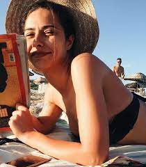 Haber spikeri buse yıldırım'ın ntv macerası bugün başlıyor. Buse Yildirim Ntv Spikeri En Guzel Instagram Resimleri Caps Best Of Instagrampictures Instagram Caps Resim
