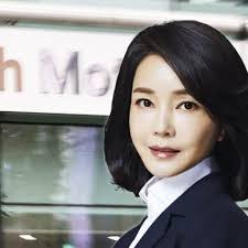 Ethel Holiday's Instagram, Twitter & Facebook