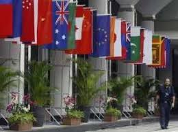 Dampak positif dan negatif dari dari pengaruh globalisasi dalam pendidikan dijelaskan. 3 Tantangan Asia Hadapi Era Globalisasi