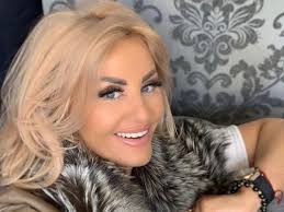 Dagmara kaźmierska has not revealed her partner but has confirmed she is in a very healthy and happy relationship. Dagmara Z Krolowych Zycia W Koncu Pokazala Partnera Te Gorace Pocalunki Z Przystojniakiem Nie Pozostawiaja Zludzen