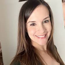 Happy to share that I'll be starting at FX next week as Executive Assistant  to President. Thank you to my colleagues and mentors, especially those at  United Talent Agency, who have been