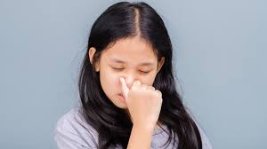 Nghẹt mũi phải làm sao? Làm thế nào giảm tình trạng nghẹt mũi tại nhà?