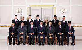 Pengerusi jawatankuasa kerajaan tempatan, perumahan, kesihatan dan alam sekitar tingkat 6, wisma darul iman, 20503 kuala terengganu. Senarai Ahli Majlis Mesyuarat Kerajaan