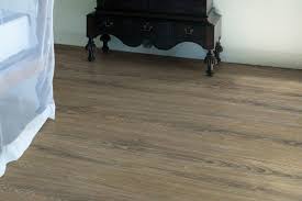 10 Best Luxury Vinyl Plank Flooring Top Rated Brands Reviewed Homeluf Com In 2020 Luxury Vinyl Plank Flooring Vinyl Plank Flooring Luxury Vinyl Plank