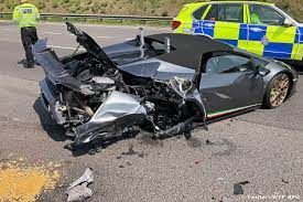 Heute (30 minuten | d). Lamborghini Huracan Brandneuer Lambo Nach 20 Minuten Gecrasht Autobild De