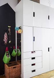 Stuva Storage Hanging Baskets And This Cabinet Solution With Stuva Malad Door In White Are Kid Kinder Zimmer Kinderzimmereinrichtung Madchenzimmer Dekoration